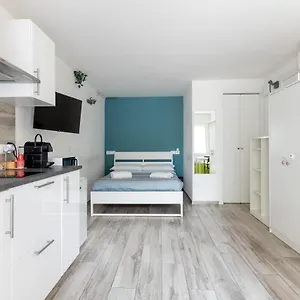 https://leaning-tower-loft.it-tuscanyhotel.com
