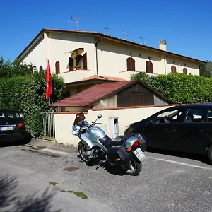  Apartment La Casa Di Sandra Italien